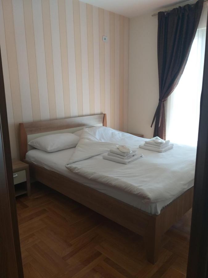 Apartment Dea Podgoriçe Dış mekan fotoğraf